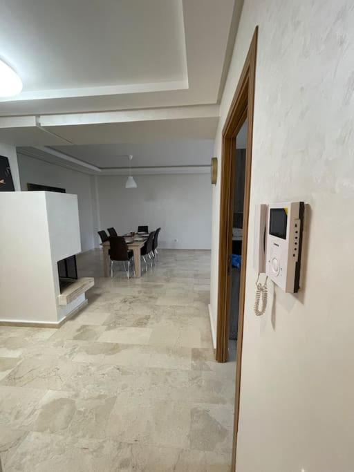 Chic & Cosy Flat Near Airport Lockbox Fast Wifi Apartment Nouaceur Luaran gambar